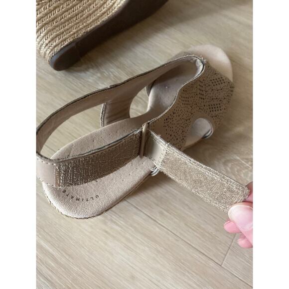 Clarks collection peep toe nude leather wedge size 10 - Picture 4 of 6